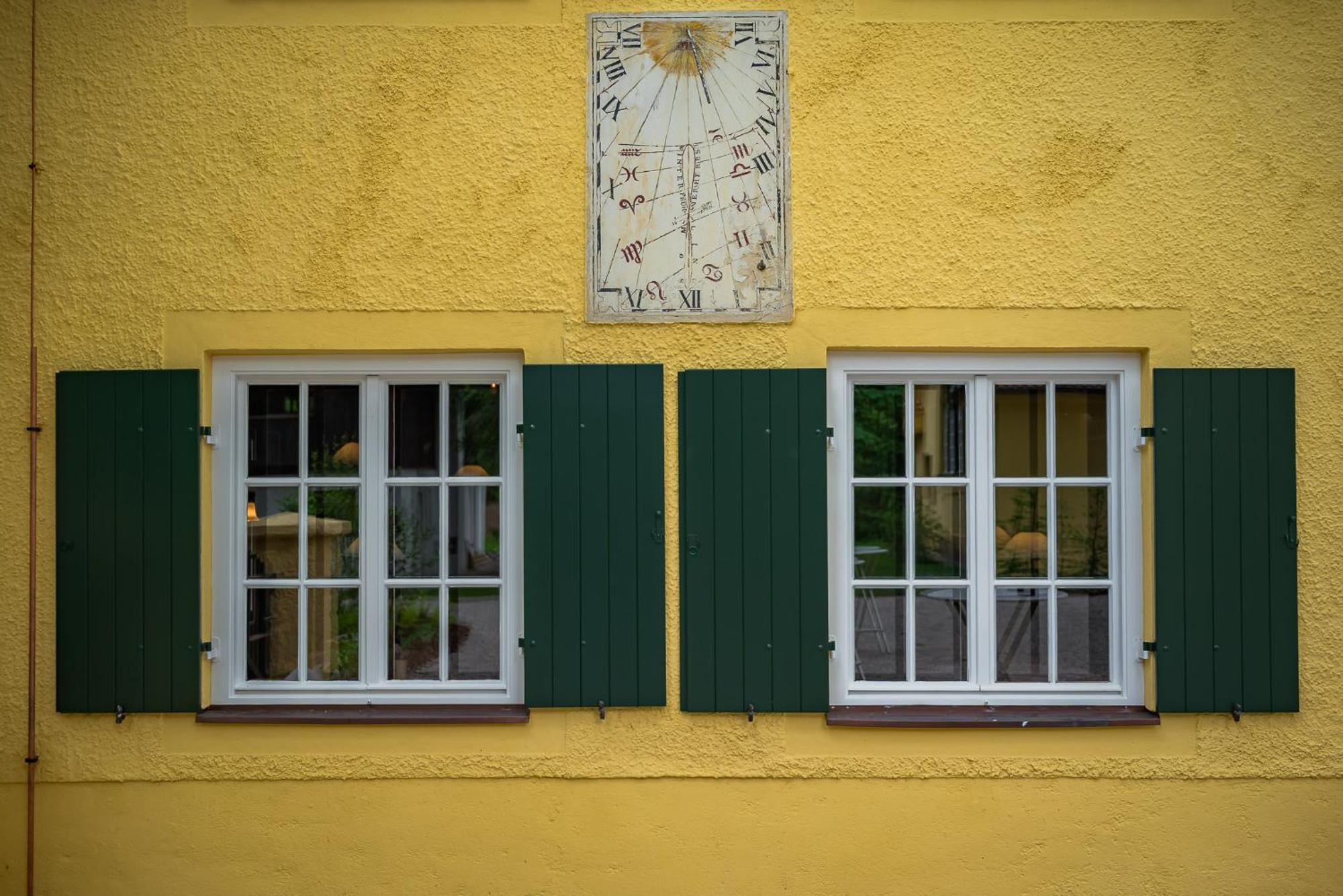 Gutshotel Menterschwaige - Heritage Boutique Hotel With Timless Elegance, Munich